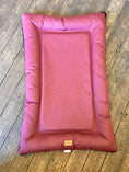Load image into Gallery viewer, Hem & Boo Raised Border Bed 80 x 64 x 7cm
