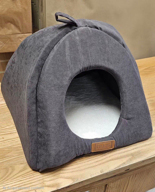 Huggs London Cat Bed Pod